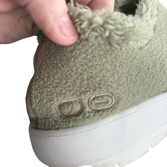 OOFOS Women’s Vegan Fleece-Lined Ankle Booties in sage sz 10 - Picture 7 of 9